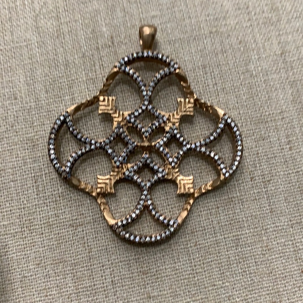 Stella & Dot Wesley Pendant, no chain just charm